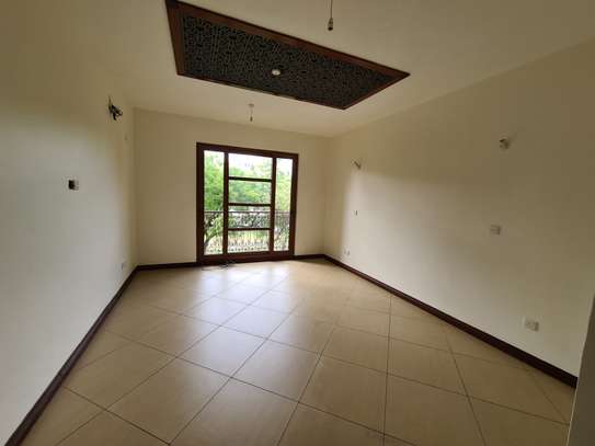 3 Bed Apartment with En Suite in Nyali Area image 16