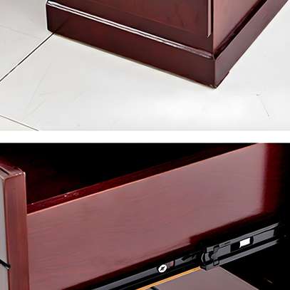 office tables: 1400mm executive office table image 3