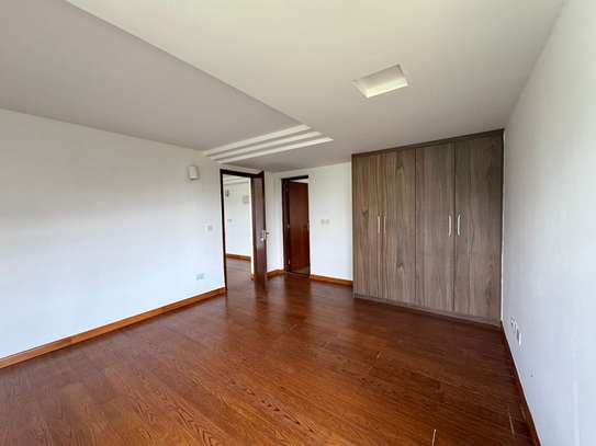 4 Bed Townhouse with En Suite in Kitisuru image 13