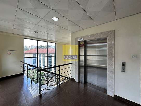 2,399 ft² Office in Riverside image 14