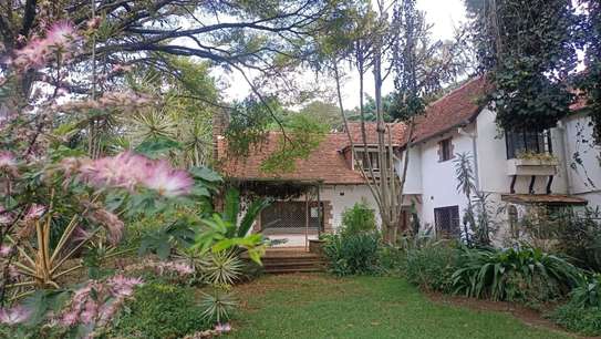 6 Bed Townhouse with Garden in Lavington image 11
