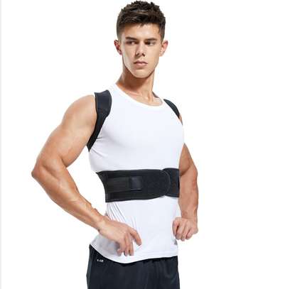 Posture Corrector With Magnets for Men and Women image 2