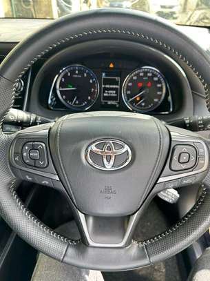 Toyota harrier metallic black image 8