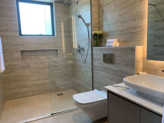 1 Bed Apartment with En Suite at Riverside Drive image 13