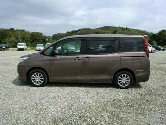 Toyota Noah ( mkopo/HIRE PURCHASE ACCEPTED) image 6