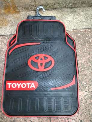 Branded car mats( 5pieces) image 3