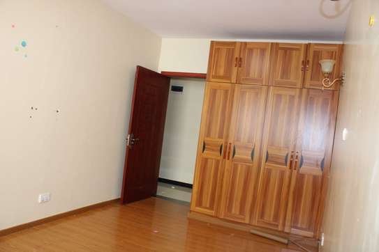 3 Bed Apartment with En Suite in Lavington image 4
