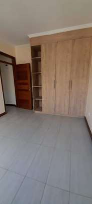 3 Bed Apartment with En Suite in Thome image 13