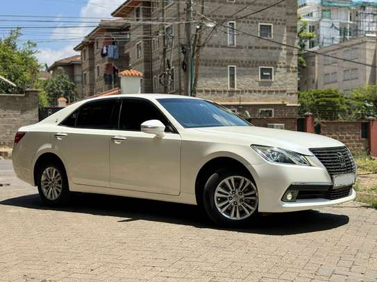2014 Toyota Crown Royal Saloon Available Now! image 2