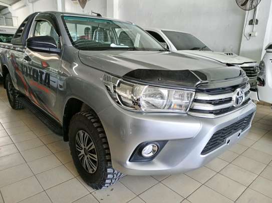 Toyota Hilux single silver image 6