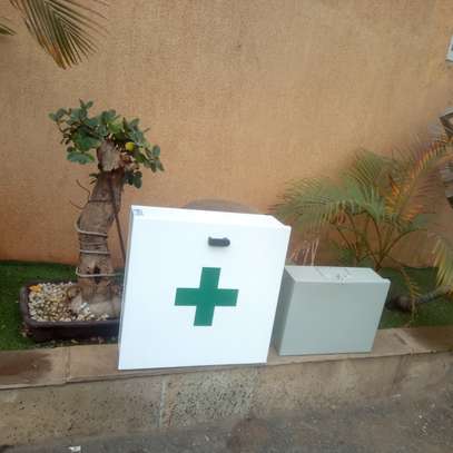 First Aid Cabinet image 1