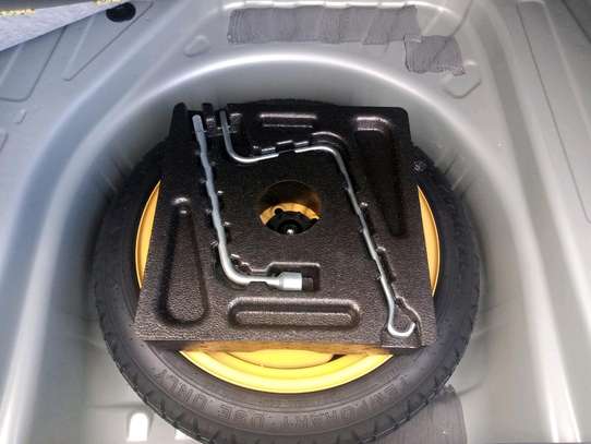 Toyota Premio silver color 2017 model fully loaded image 2