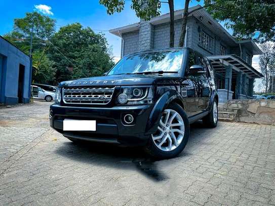 2015 Land Rover Discovery 4 HSE image 3
