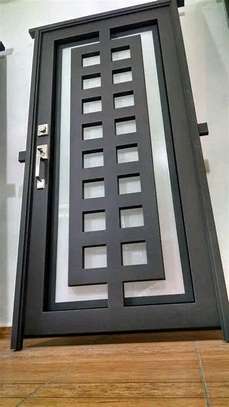 QUALITY MODERN STEEL SINGLE DOOR image 3