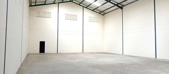 Spacious 7,616 SqFt Go Down To Let image 1