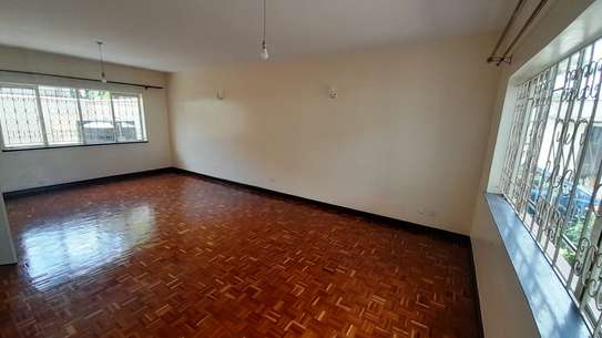 3 Bed Townhouse with En Suite in Westlands Area image 2