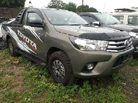 Toyota Hilux single cabin ( pickup) for sale in kenya image 3