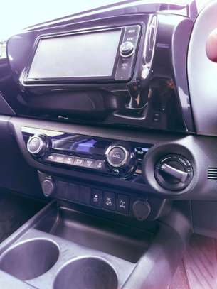 Toyota Hilux double cabin blue Sport 2018 image 5