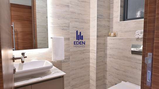 3 Bed Apartment with En Suite in Riverside image 17