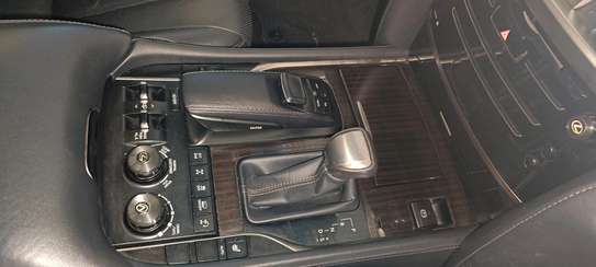 Lexus LX450dSport 2019 Diesel image 6