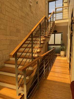 4 Bed Villa with En Suite in Kilimani image 2