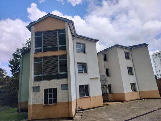 3 Bed Apartment with En Suite at City Park Avenue image 10