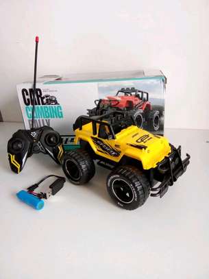 Medium size Rechargeable Remote controlled toy car image 6