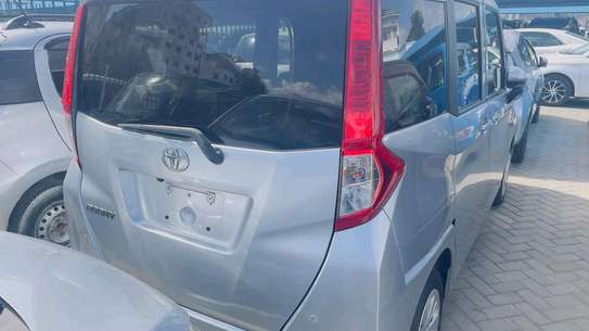 Toyota roomy 2018model image 3