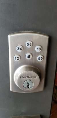 Digital Locks | Bestcare Locksmiths, Safe Engineers & Access Control | Electronic Digital Door Locks. Nairobi image 10
