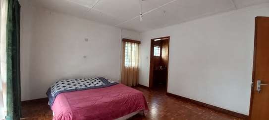 4 Bed House with En Suite in Kileleshwa image 5