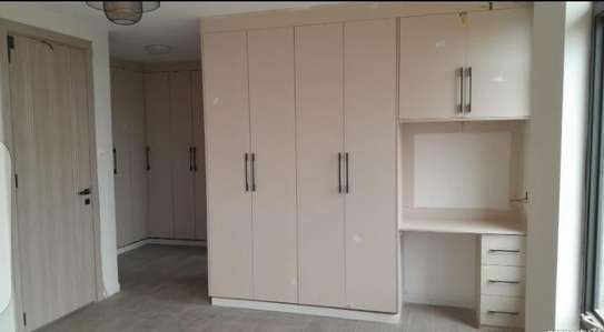 3 Bed Villa with En Suite in Gikambura image 7