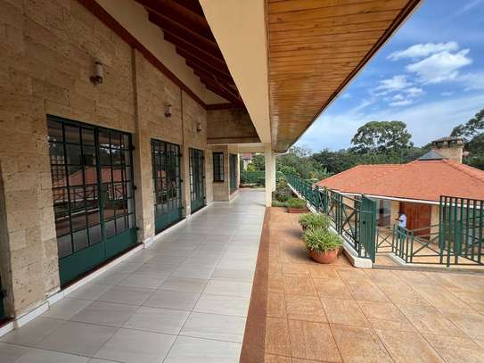 5 Bed Townhouse with En Suite in Nyari image 24