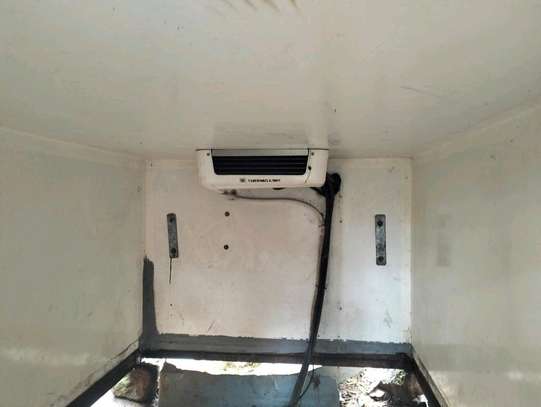 Reefer Pick up Body with Thermo King V 300 with Double Doors image 2