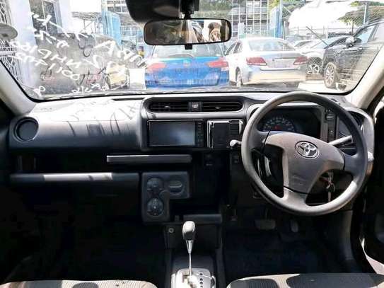 TOYOTA SUCCEED image 6