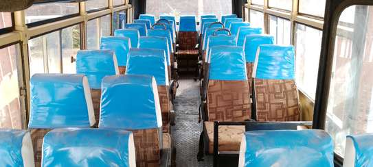 NQR 33 seaters image 5