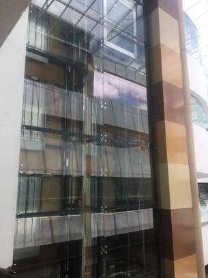Glass and exterior cleaning image 3