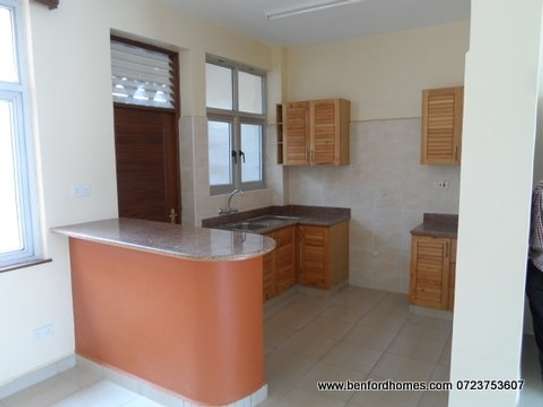 2 Bed Apartment with En Suite in Mtwapa image 6