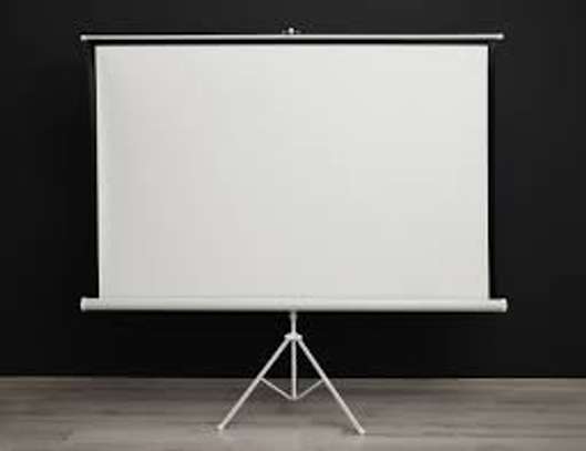 tripod projection screen 84*84 image 1