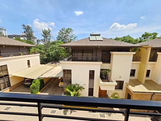 5 Bed Townhouse with En Suite in Lavington image 7