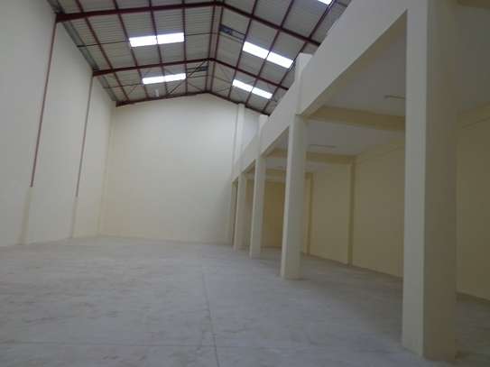 Warehouse with Service Charge Included in Mombasa Road image 3