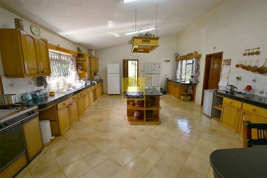 5 bedroom house for sale in Nyari image 7