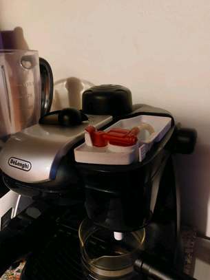Delonghi Espresso 4 cup coffee maker image 3