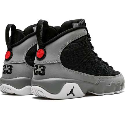 Air Jordan 9 Particle Grey Sneakers image 2
