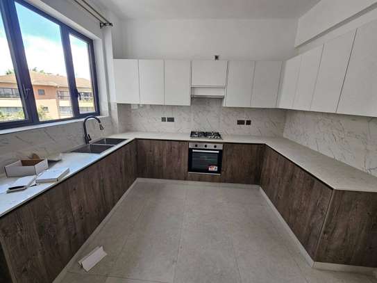 3 Bed Apartment with En Suite in Westlands Area image 18