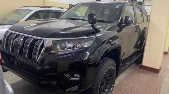 TOYOTA LANDCRUISER PRADO TX 2018 7 SEATER image 2