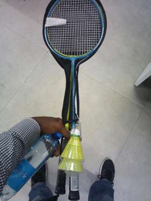 Adult badminton set 2 rackets 2 shuttle corks image 3