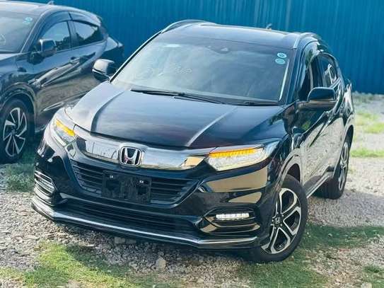 Honda vezel Black image 1