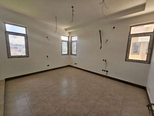 5 Bed House with En Suite in Nyali Area image 14