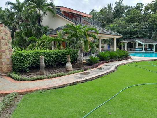 4 Bed Villa with En Suite in Nyali Area image 1