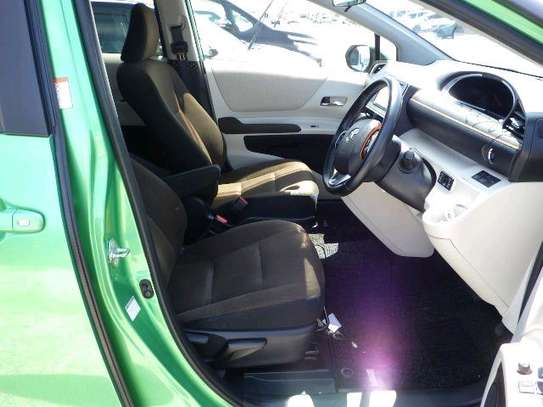 GREEN TOYOTA SIENTA (MKOPO ACCEPTED ) image 6